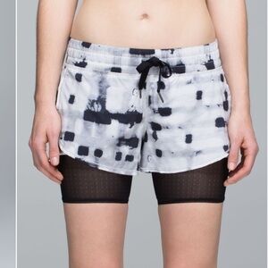 Lululemon Hot To Street Short size 2